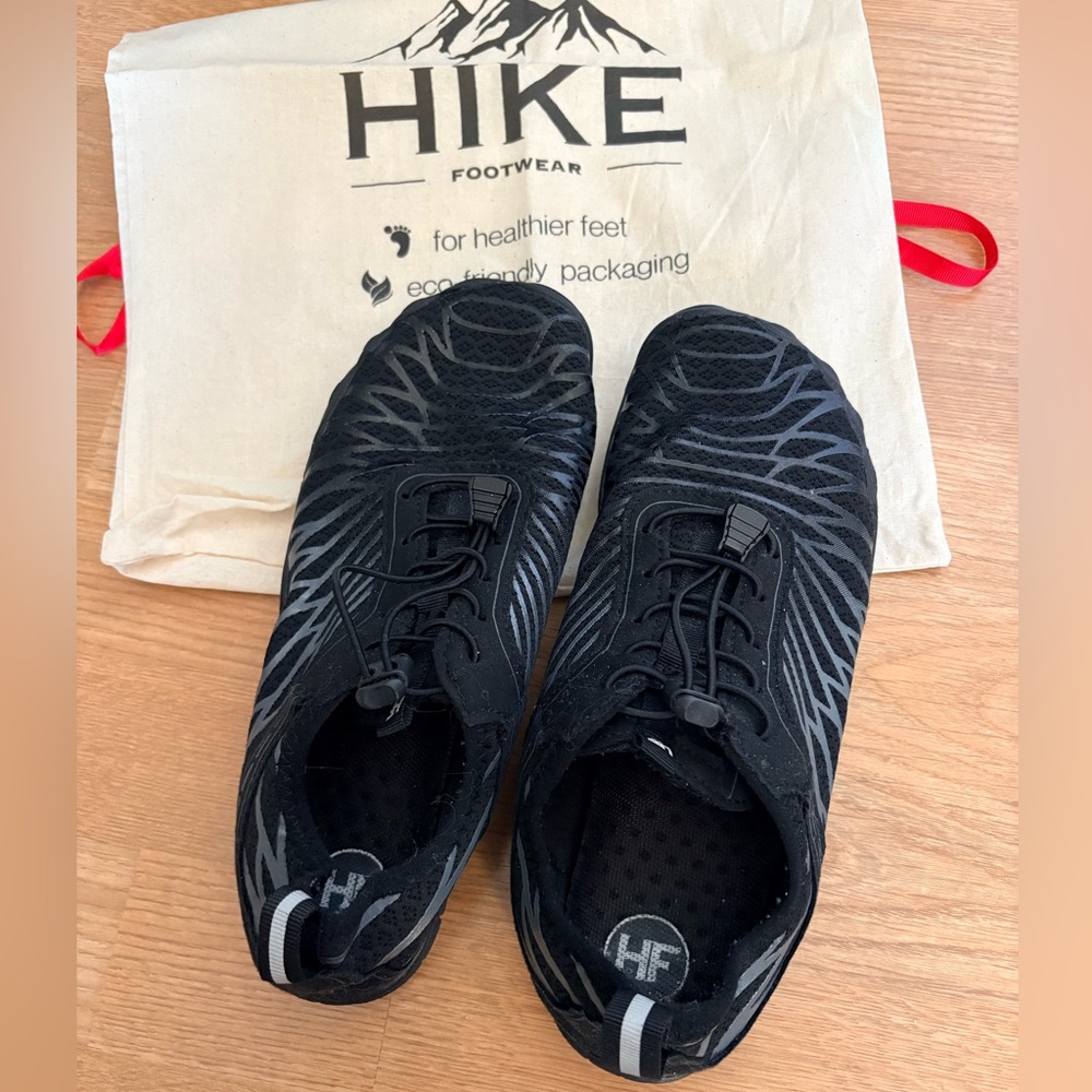 Women’s black Hike Lorax Pro shoes. Size 40/9